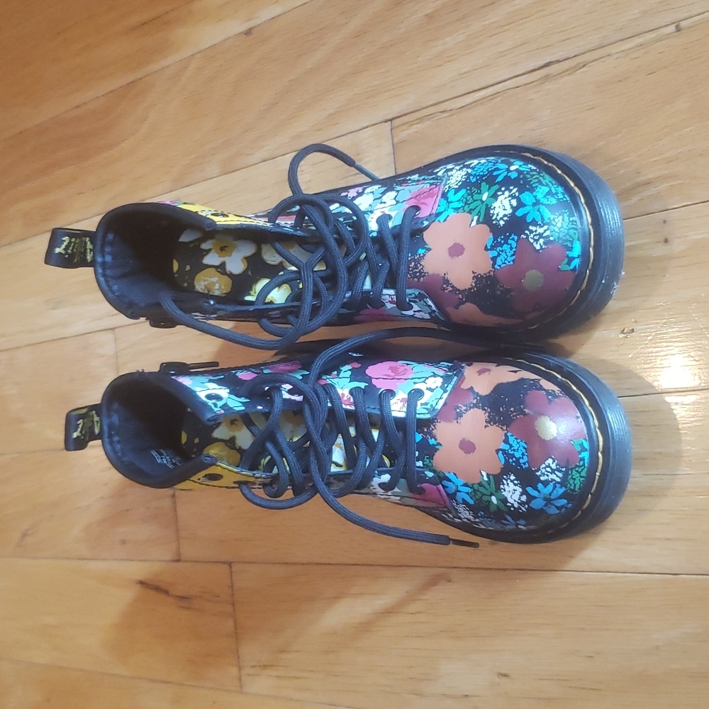 Dr Marten kids size 13 floral boots